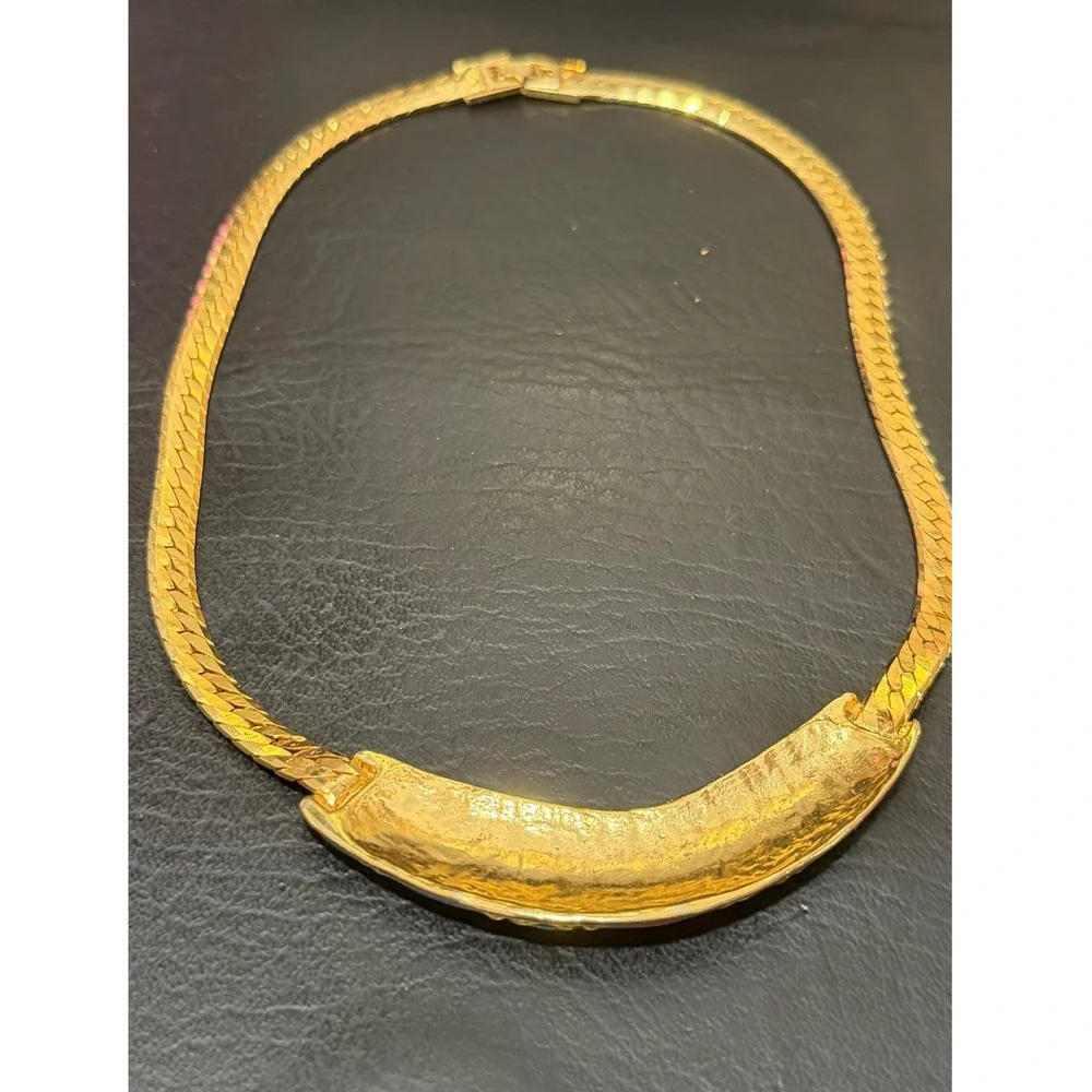 Vintage Enamel Jewel Tone Collar Necklace Womens Gold Tone Herringbone 16